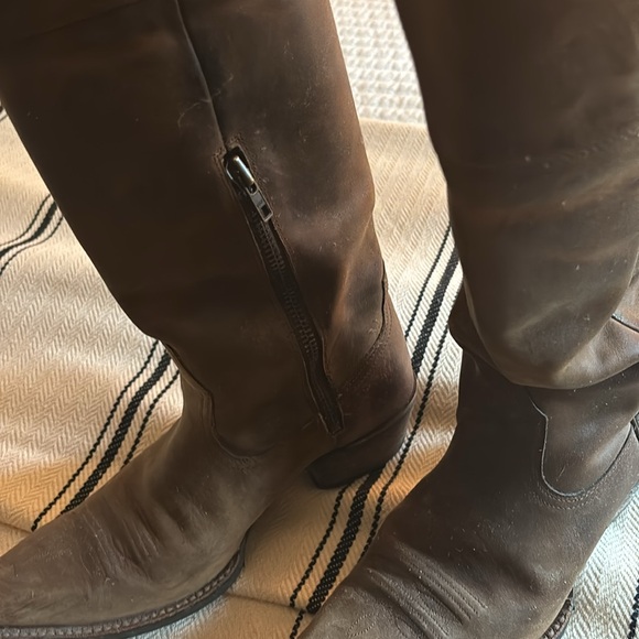 Ariat Western Boots - SZ 38 - Picture 2 of 5